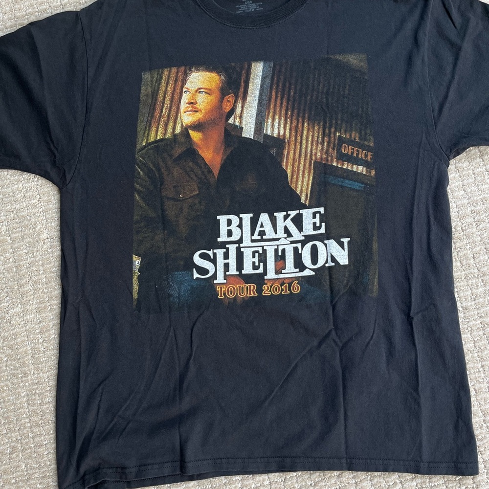 Double sided Blake Shelton 2016 concert Tee sz L